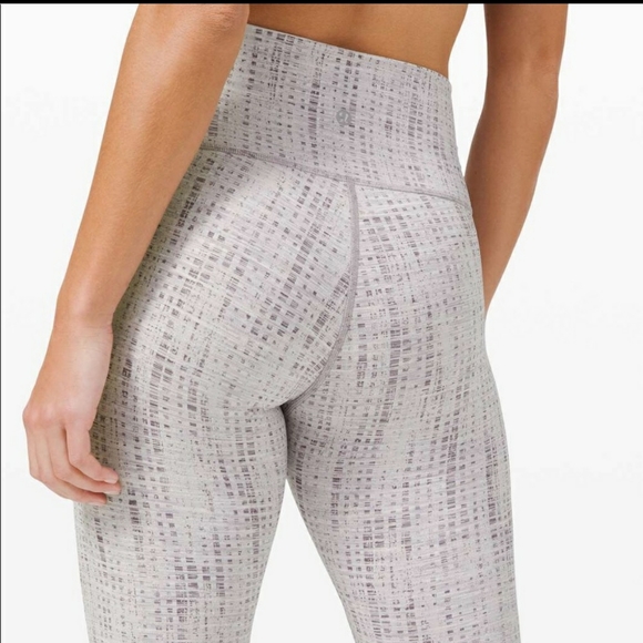 Lululemon Wunder Under HR Tight 25" - Picture 2 of 3